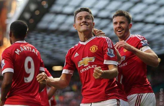 向他发出邀 向他发出邀