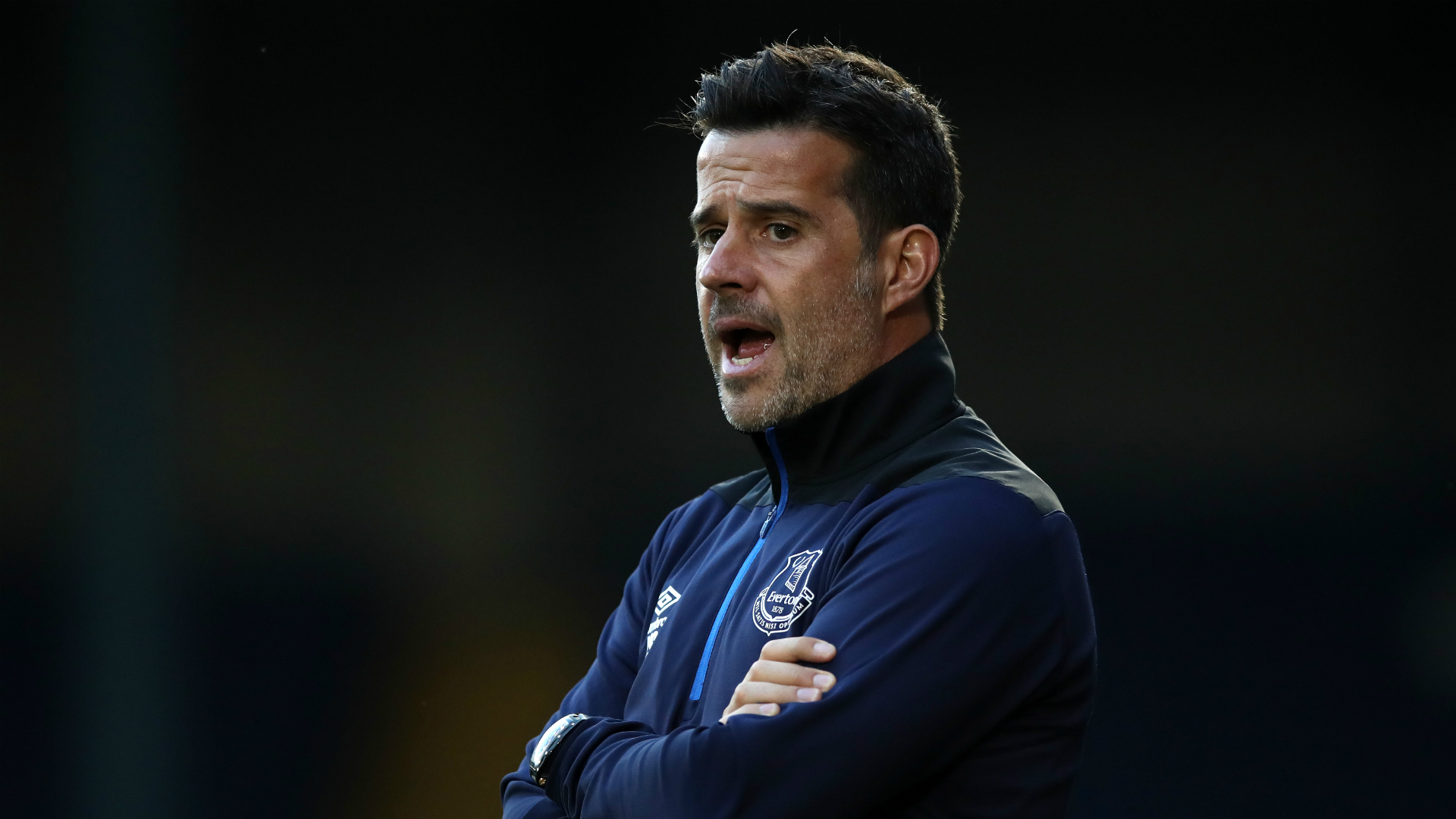 人還是協防 人還是協防